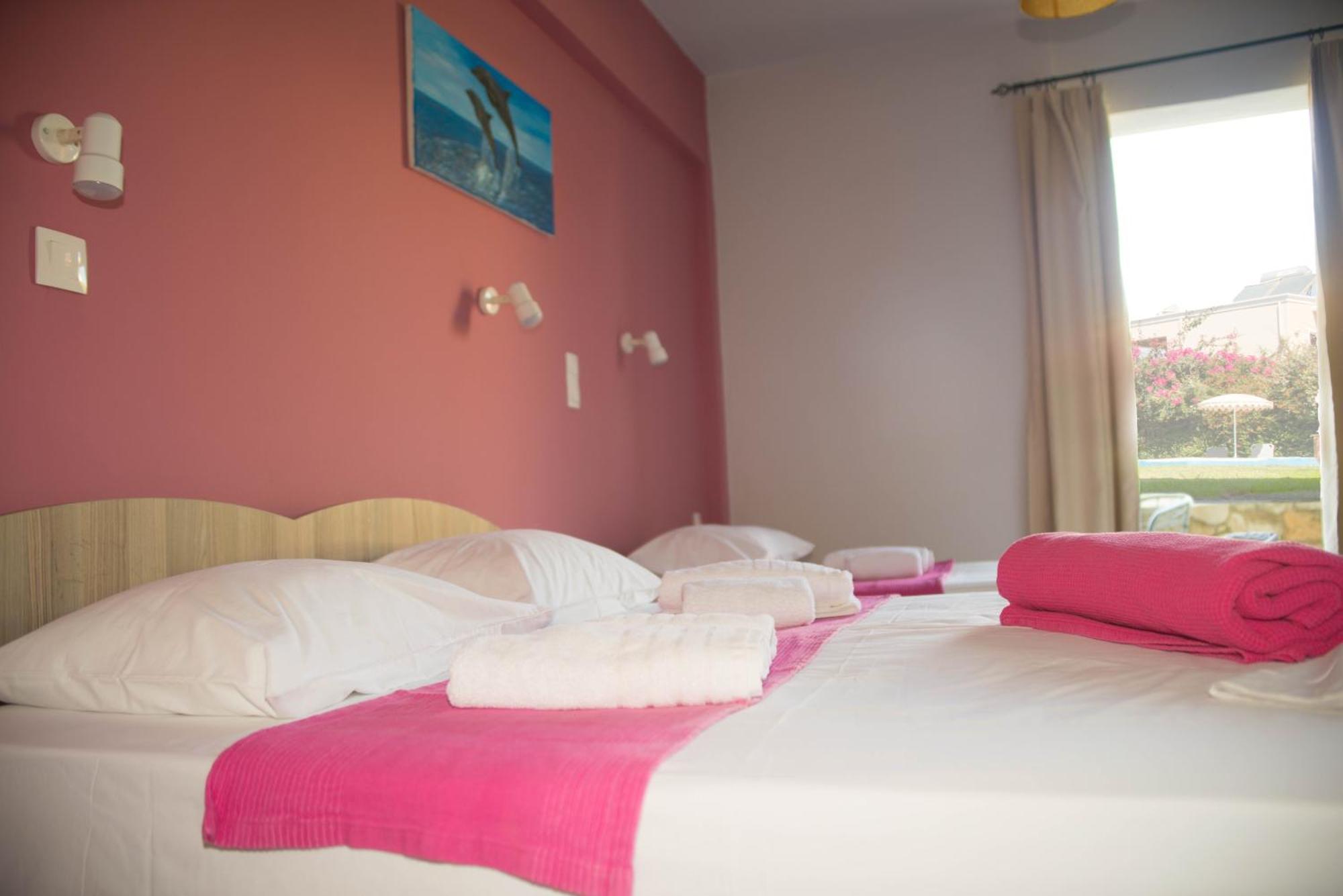 Nereides Hotel Колимварион Экстерьер фото